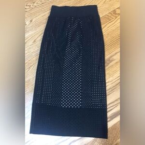 Express Ladies Size Small Black & Nude Form Fitting Pencil Skirt Body con Teen